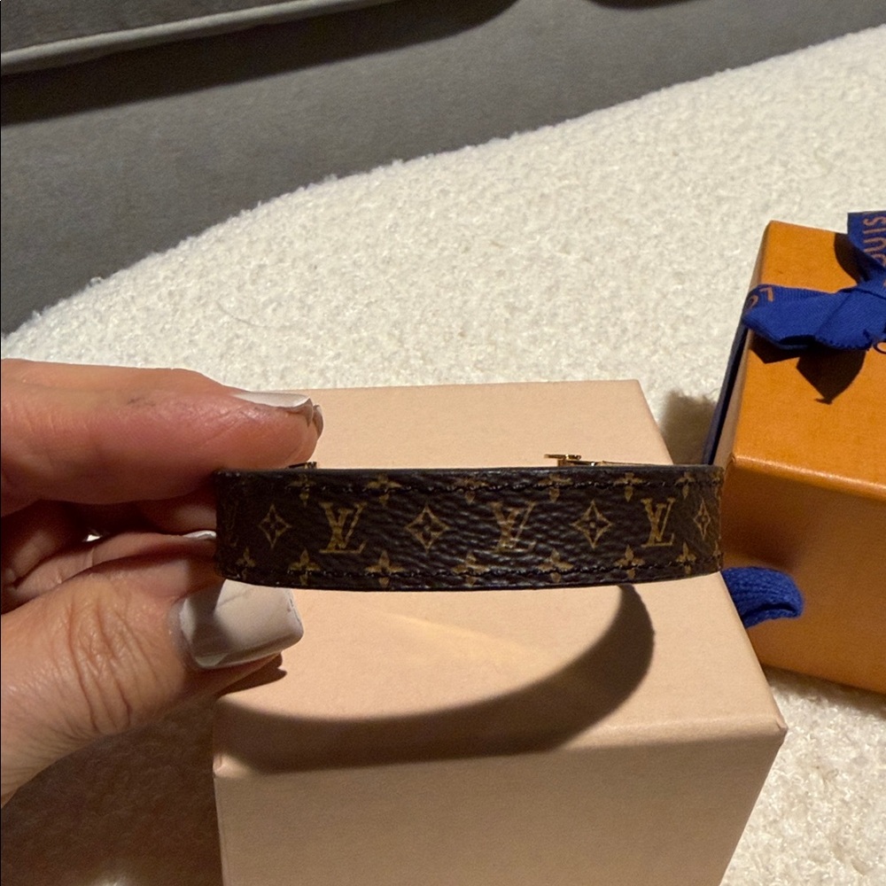 Louis Vuitton Dark Brown Bracelet with Gold Clasp - Picture 3 of 5